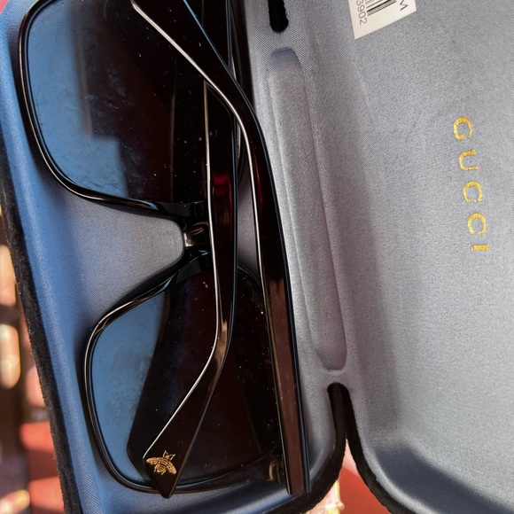 Authentic Gucci Shades - Picture 3 of 5